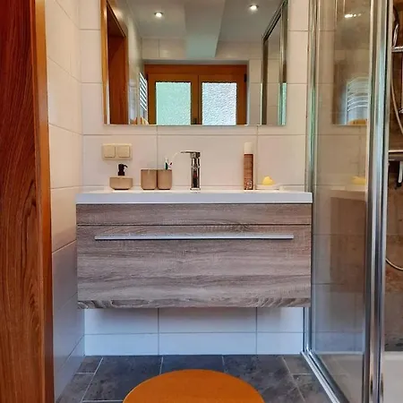 Fischer Mit Privatstrand Appartement