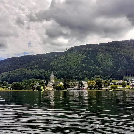 Fischer Mit Privatstrand Steindorf am Ossiacher See